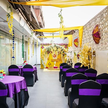 Caspia Hotel New Delhi Luaran gambar