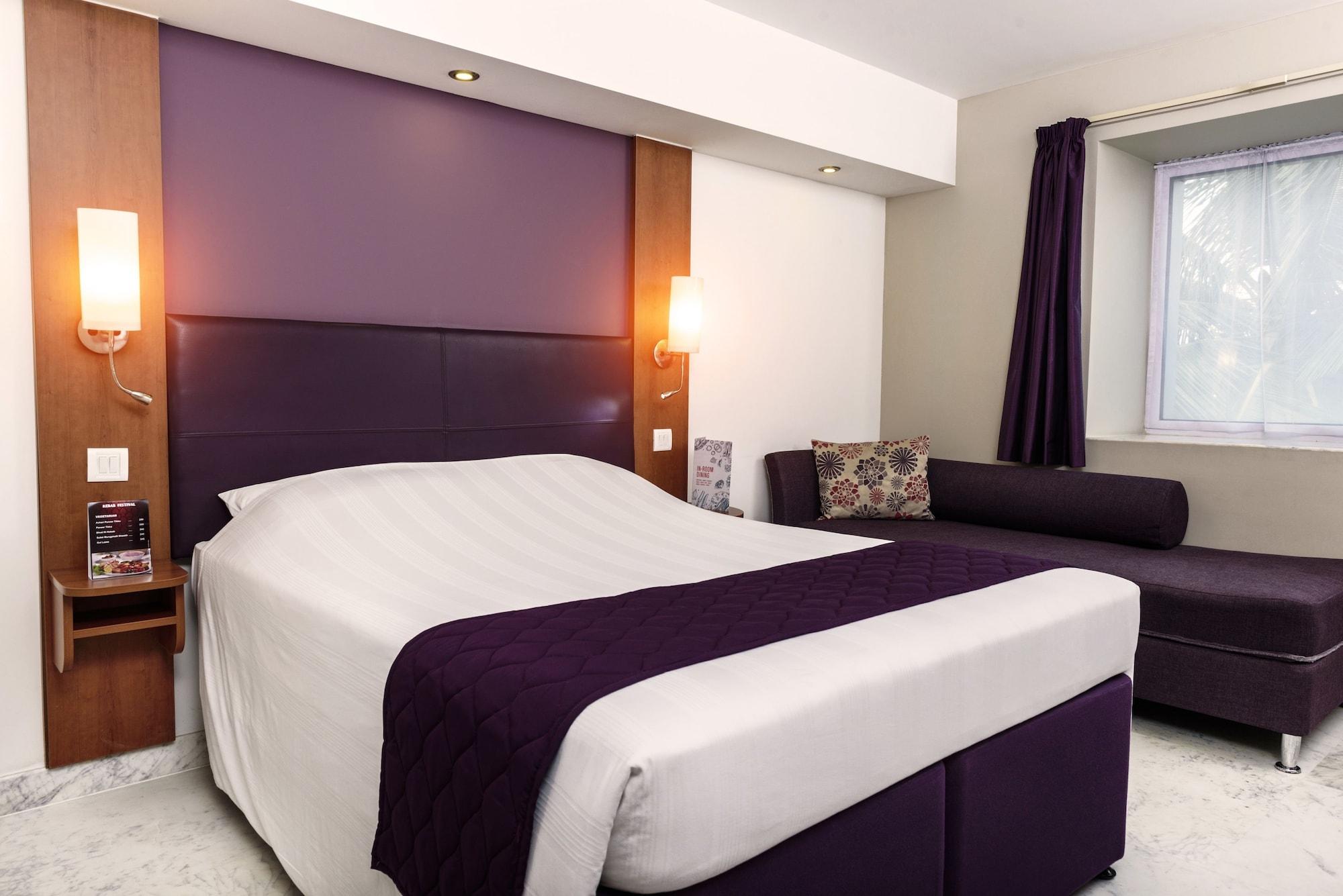 Caspia Hotel New Delhi Luaran gambar