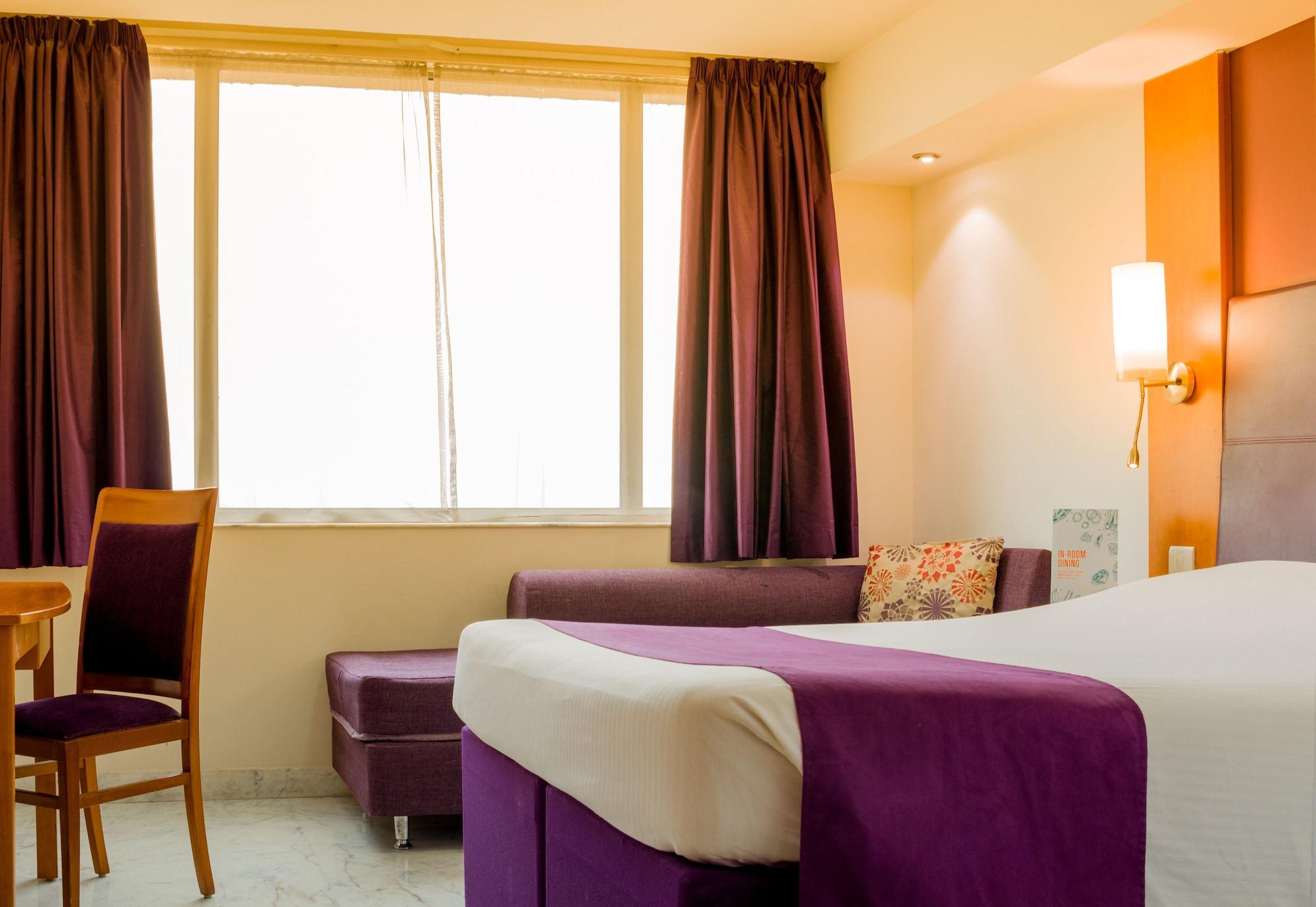 Caspia Hotel New Delhi Luaran gambar