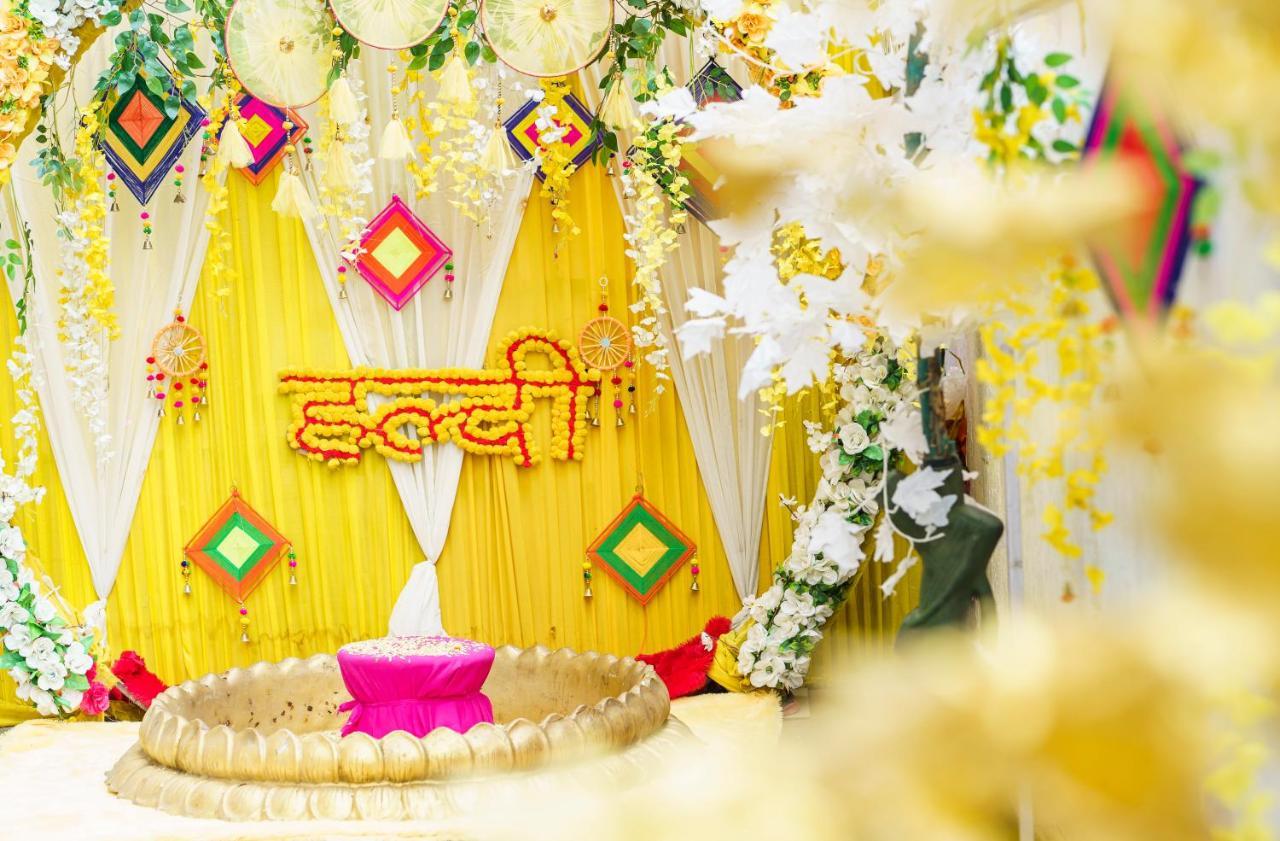 Caspia Hotel New Delhi Luaran gambar