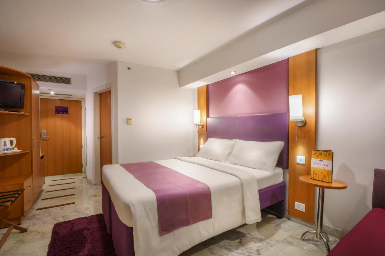 Caspia Hotel New Delhi Luaran gambar