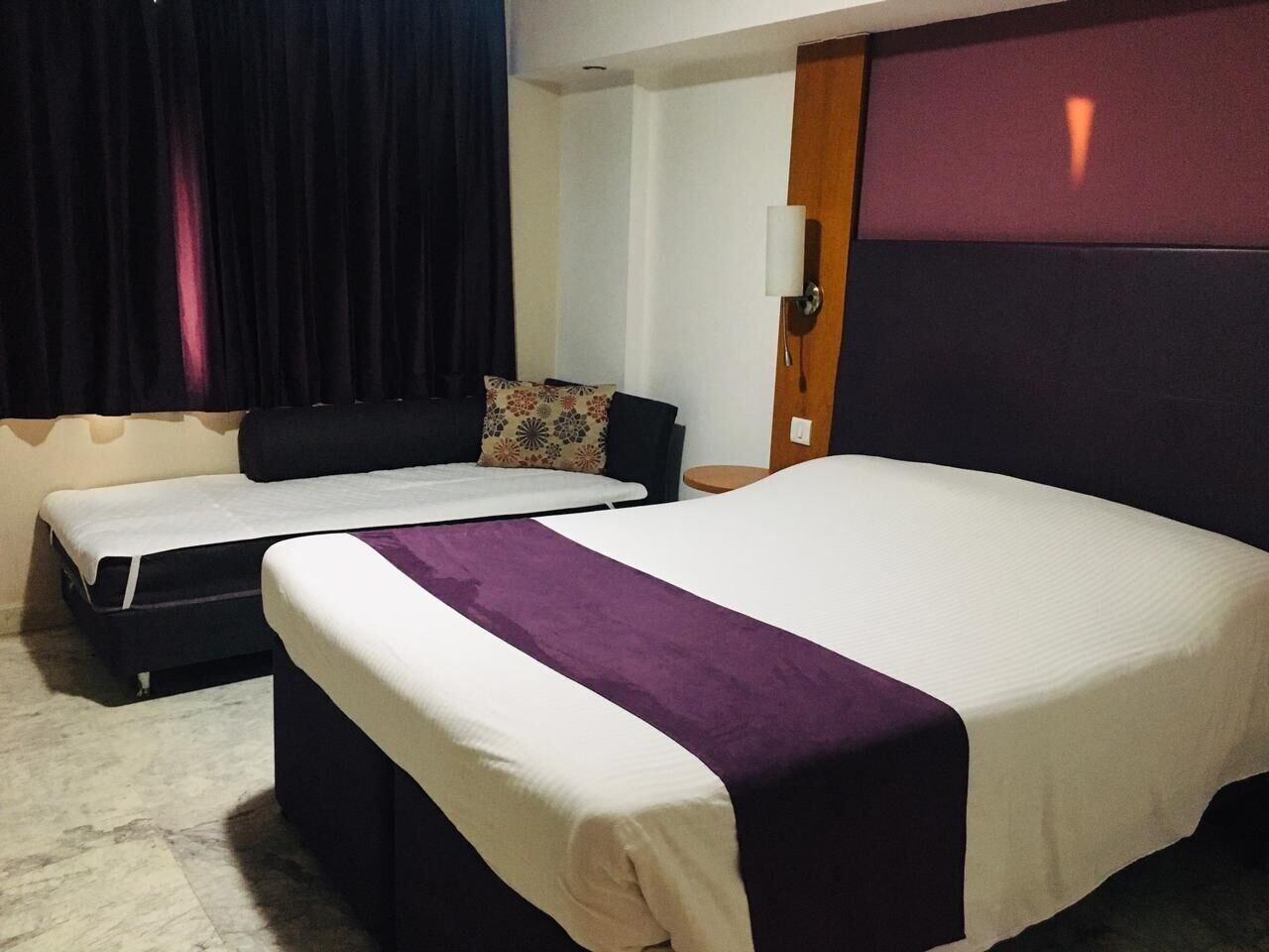 Caspia Hotel New Delhi Luaran gambar